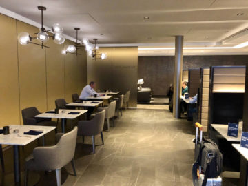 United Polaris Lounge Chicago Dining Area
