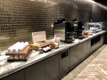 United Polaris Lounge Chicago Kaffee Teebar