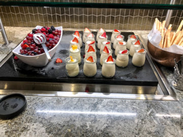 United Polaris Lounge Chicago Nachtische