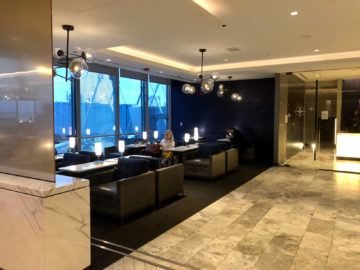 United Polaris Lounge Chicago Sitzbereich Essen