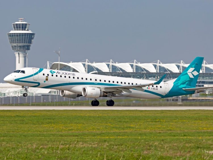 Air Dolomiti Flughafen Muenchen Copyright