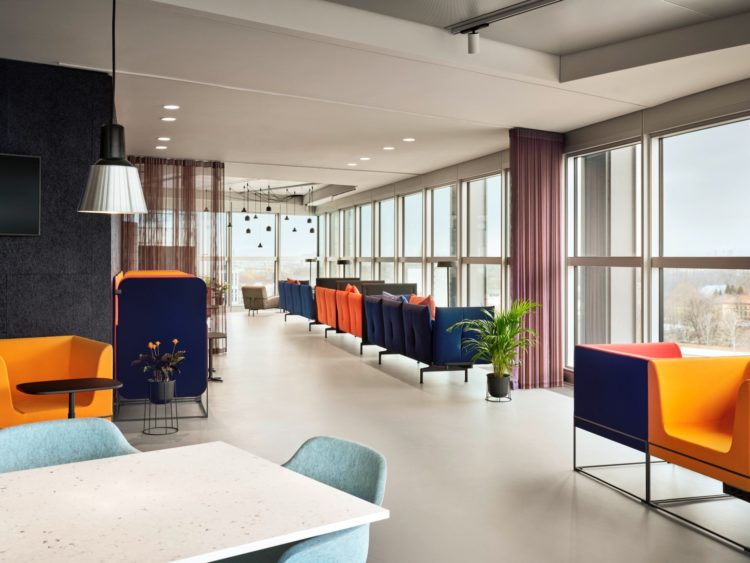 Erster Coworking Bereich Deutsche Bahn Berlin Hauptbahnhof