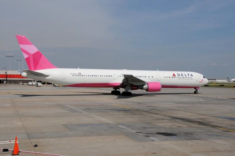 Delta Airlines Boeing 767 400er Copyright