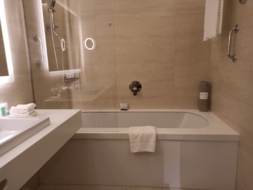 The Westin Dragonara Resort Malta Badewanne
