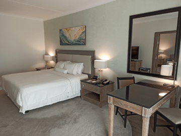The Westin Dragonara Resort Malta Schreibtisch
