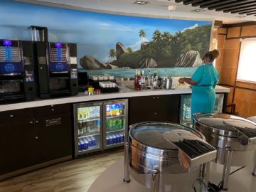 Air Seychelles Salon Vallee De Mai Premium Lounge Getraenke