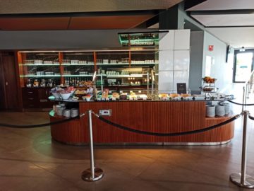 La Valette Club Lounge Malta Buffetbereich