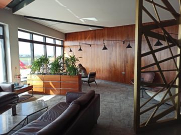 La Valette Club Lounge Malta Tisch 19