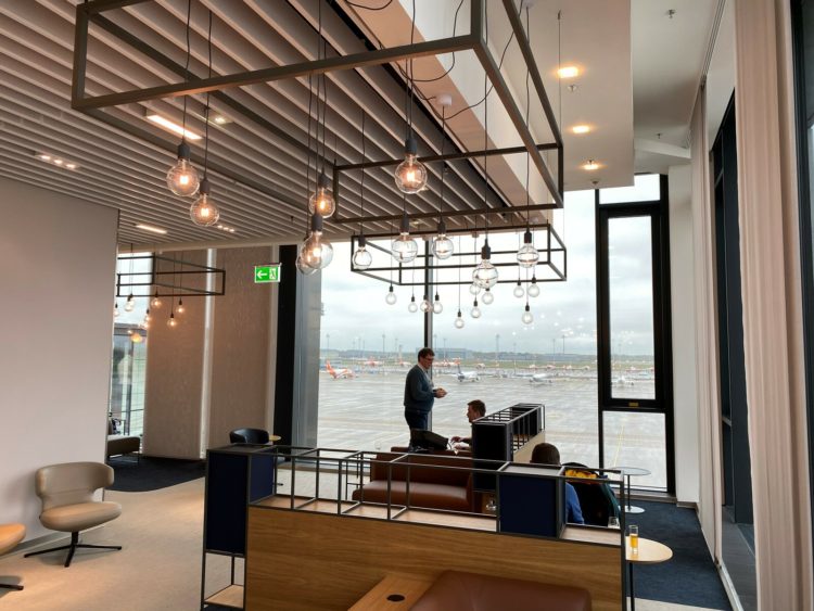 Lufthansa Erstflug Berlin Lounge
