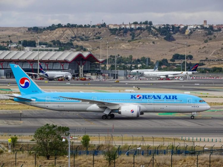 Boeing 787 Korean Air Unsplash