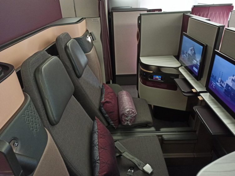 Qatar Airways Qsuite B777 300er Doppelsitze Corona 