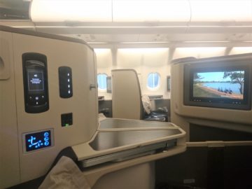 Srilankan Airlines Business Class A330 Mittelsitz Trennung Monitor