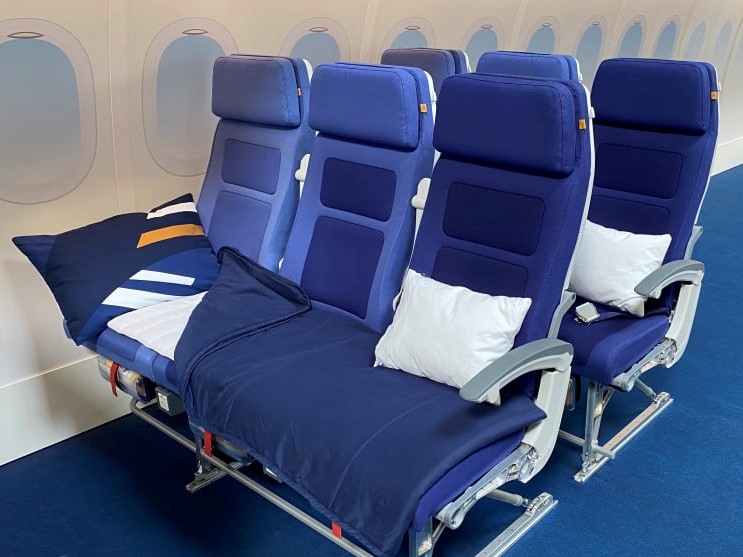 Lufthansa Sleepers Row