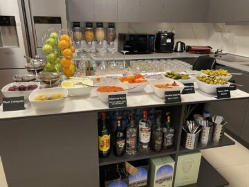 Airlounge Tirana Buffet