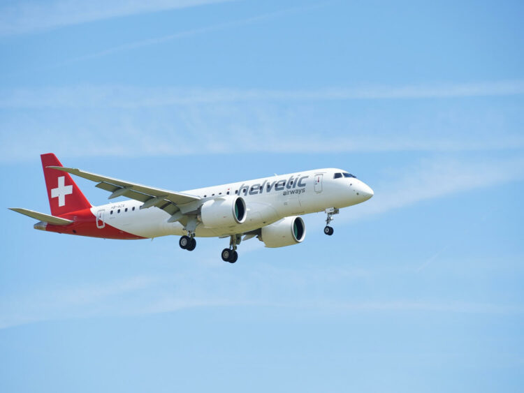 Helvetic Airways Embraer E190 E2 Flughafen Zuerich