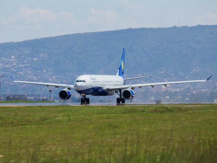 Rwandair Flugzeug Copyright