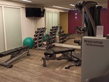 Le Meridien Grand Hotel Nuernberg Fitness Eingang