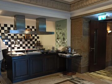 Le Meridien Grand Hotel Nuernberg Fruehstueck Live Cooking Station