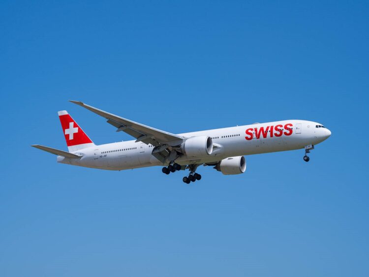 Swiss 777 300 Zürich Airport