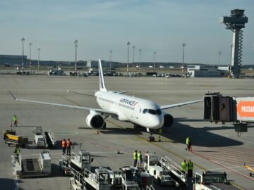 Air France Airbus A220 300 Kennzeichen F Hzua 3