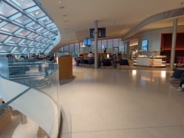 Air France Lounge Paris Charles De Gaulle Terminal 2f Obergeschoss Blick Von Der Treppe