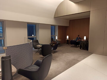 Air France Lounge Paris Charles De Gaulle Terminal 2f Sitzbereich Hinter Dem Buffett