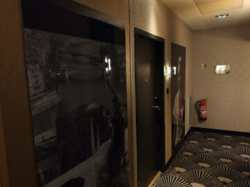 Niepce Paris Hotel Gang Zimmertür