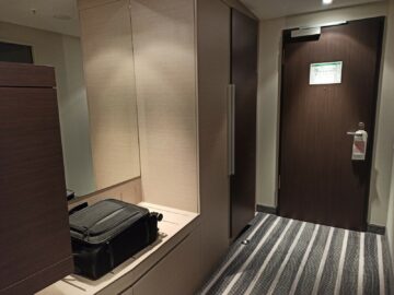 Steigenberger Airport Hotel Berlin Zimmer Eingang