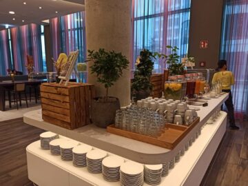 Hyatt Place Frankfurt Airport Fruehstueck Saftecke