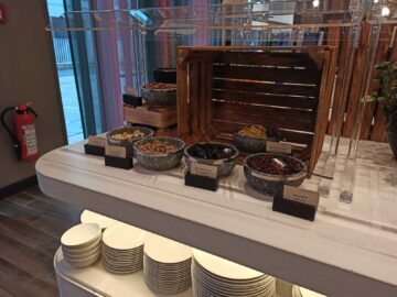 Hyatt Place Frankfurt Airport Fruehstueck Trockenobst