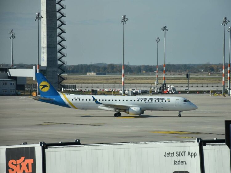 Ukraine International Airlines Uia Flugzeug