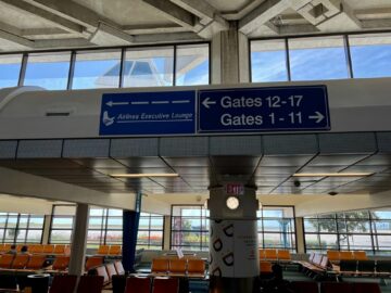Airlines Executive Lounge Barbados Wegweiser 1