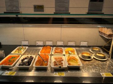 American Express Centurion Lounge London Heathrow Buffet Fruehstueck 1