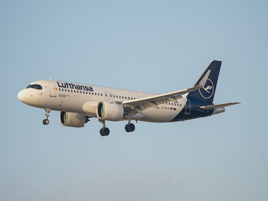 Flugzeug Lufthansa Airbus A320neo Frankfurt