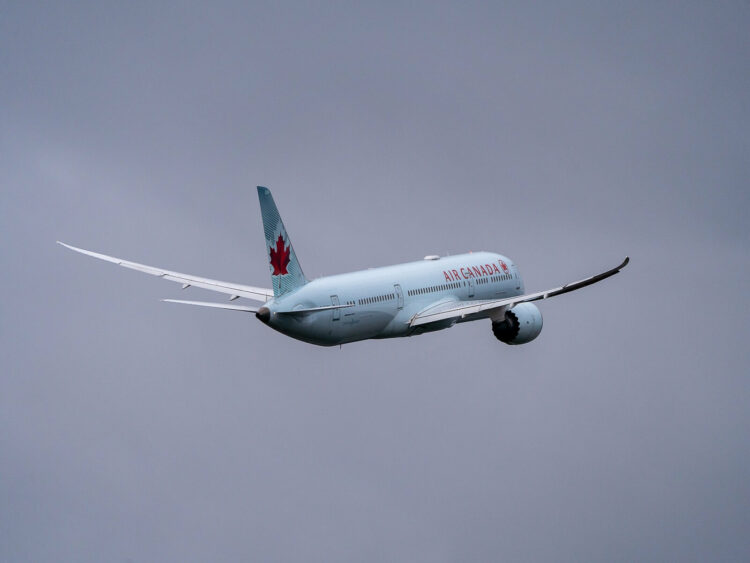 Air Canada Dreamliner Boeing 787 8 Zuerich 2