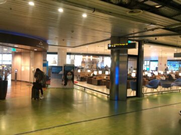 Klm Schengen Crown Lounge 25 Wegweiser Eingangsbereich
