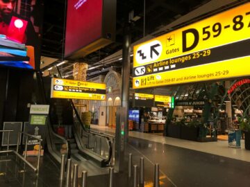Klm Schengen Crown Lounge 25 Wegweiser Nach Oben Zur Lounge