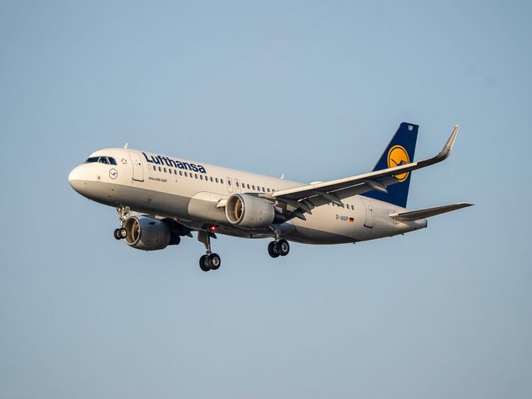 Lufthansa Airbus A320 200 Frankfurt