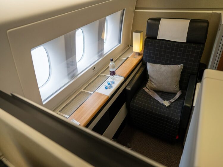 Swiss First Class Boeing 777 Blick Auf Sitz 2k