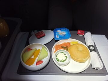 Aeromexico Business Class Boeing 787 8 Mexico Fruehstueck Bagle