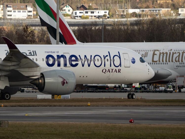 Flugzeug Qatar Airways A350 Oneworld Livery