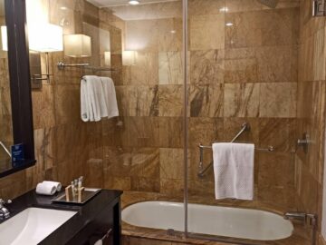 Hilton Mexico City Reforma Bad Dusche