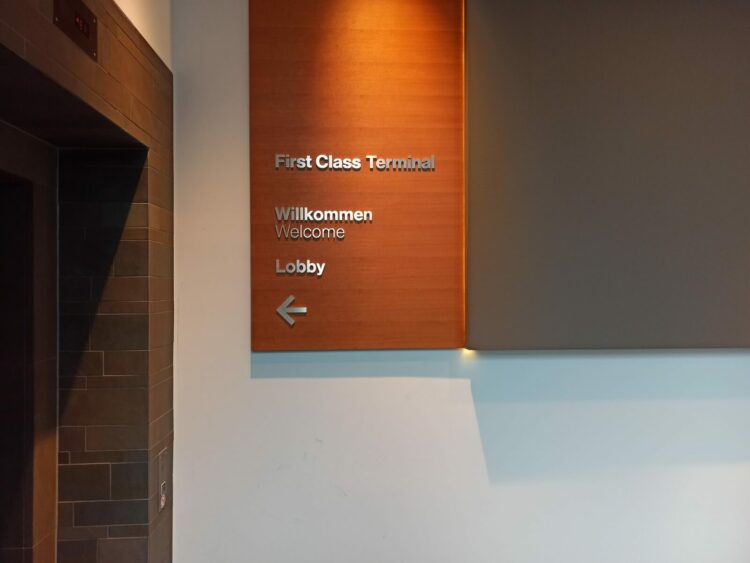 Lufthansa First Class Terminal Frankfurt Logo