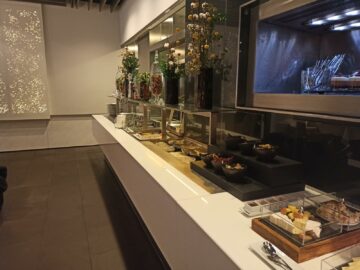Lufthansa First Class Terminal Frankfurt Restaurant Mittagsbuffet Antipasti