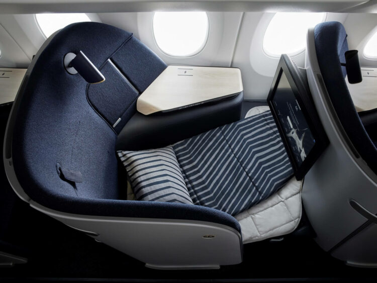 Neue Finnair Business Class Sitz Kissen Beitragsbild Copyright