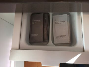 Review Lufthansa First Class Boeing 747 8 Mexico City Bad Obere Schublade