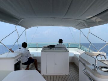 Waldorf Astoria Maldives Ithaafushi Yacht 5