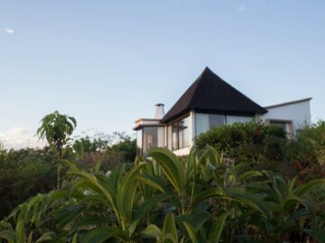 Curio Royal Palm Galapagos Villa Copyright