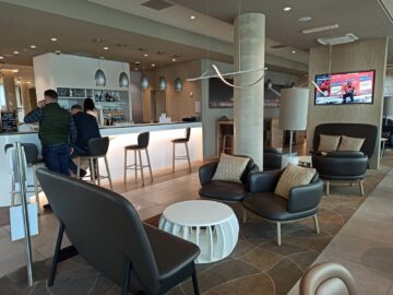 Hampton By Hilton Frankfurt Airport Bar