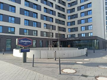 Hampton By Hilton Frankfurt Airport Fassade